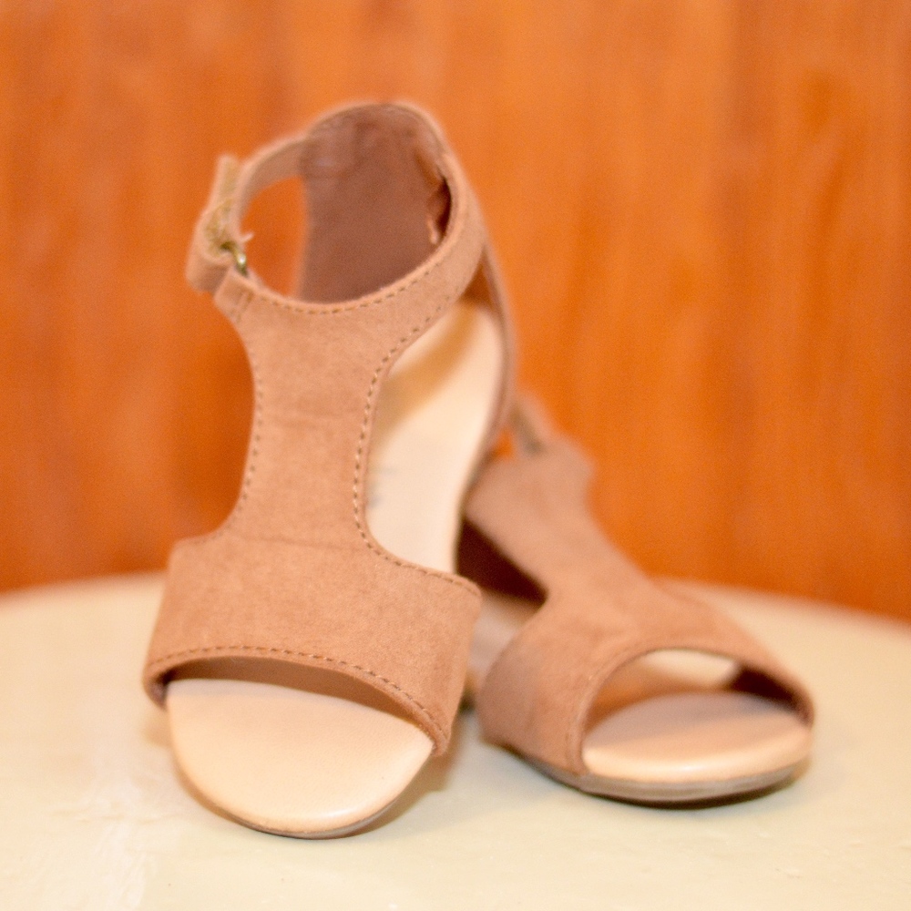 Old Navy Sandals sz6